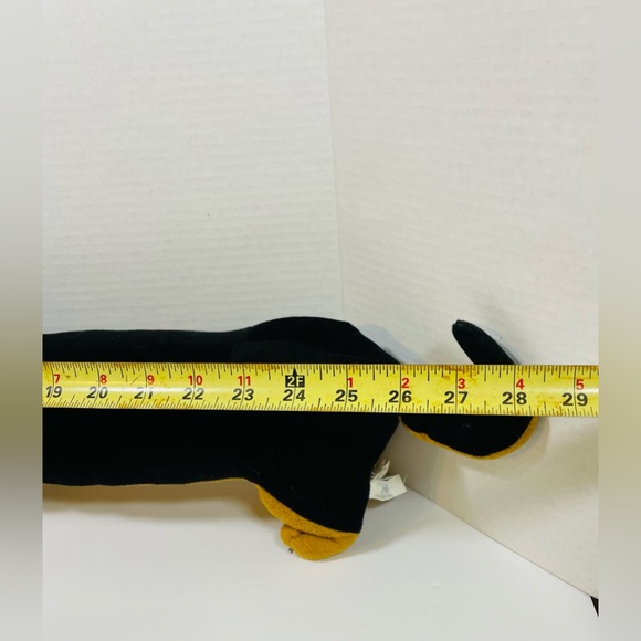 Universal Studios “Secret Life of Pets” Plush “Buddy” the Dachsund. - Picture 6 of 8